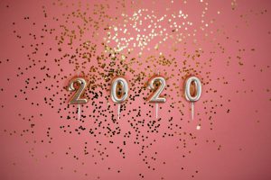 2020 in goldener Glitzerschrift blickt auf den Finanzmarkt